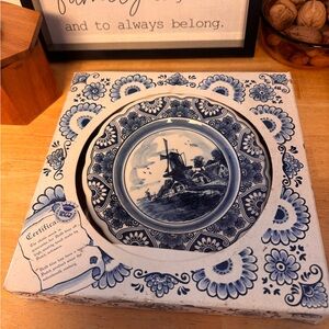 Vintage Delft Blue Wall Plate: Dutch Inspired Decor for your Home